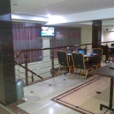 Erin Int Hotel Makassar Luaran gambar
