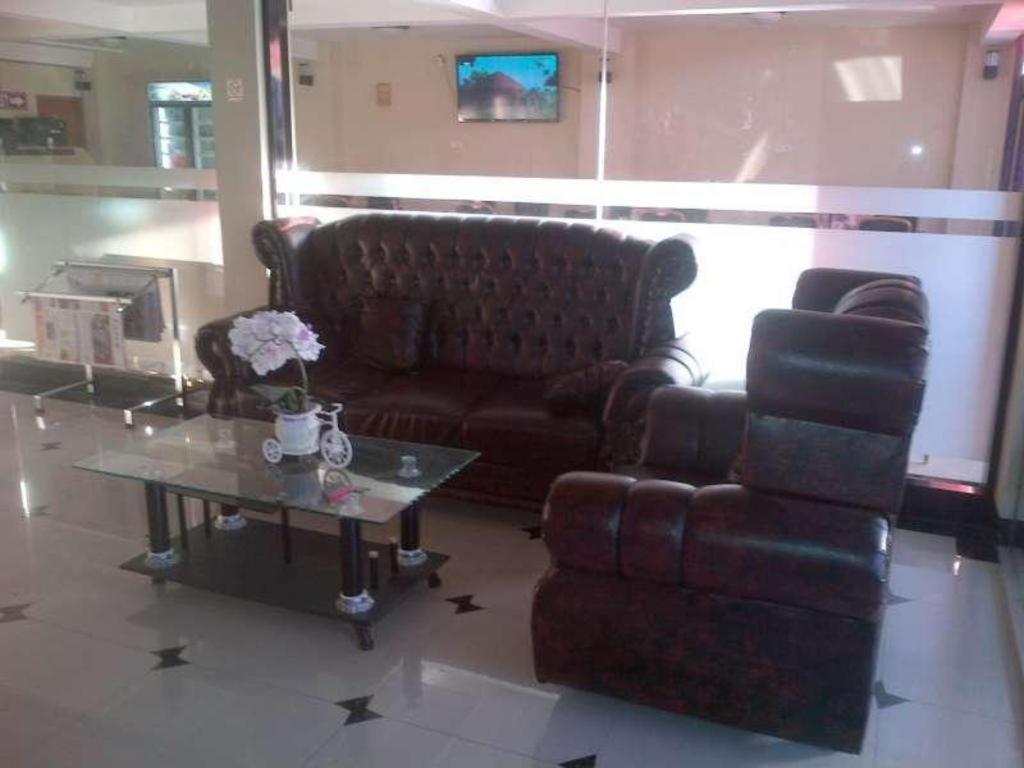 Erin Int Hotel Makassar Luaran gambar