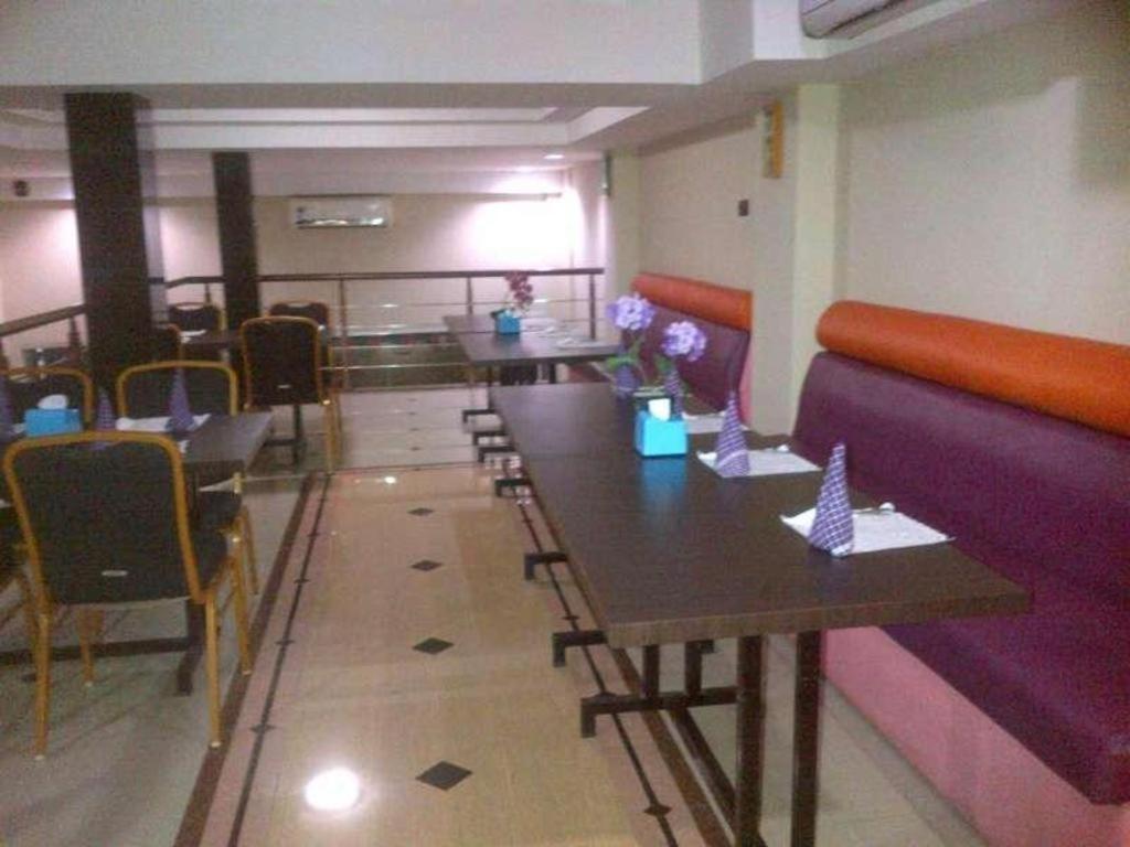 Erin Int Hotel Makassar Luaran gambar